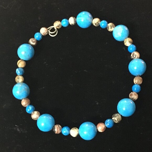 Blue Howlite & Leopardskin Jasper - Picture 1 of 3